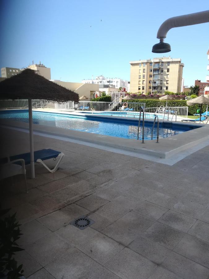 2 Dormitorios, 5 Personas, Piscinas, 10 Min Playa, Plaza La Nogalera Torremolinos Extérieur photo